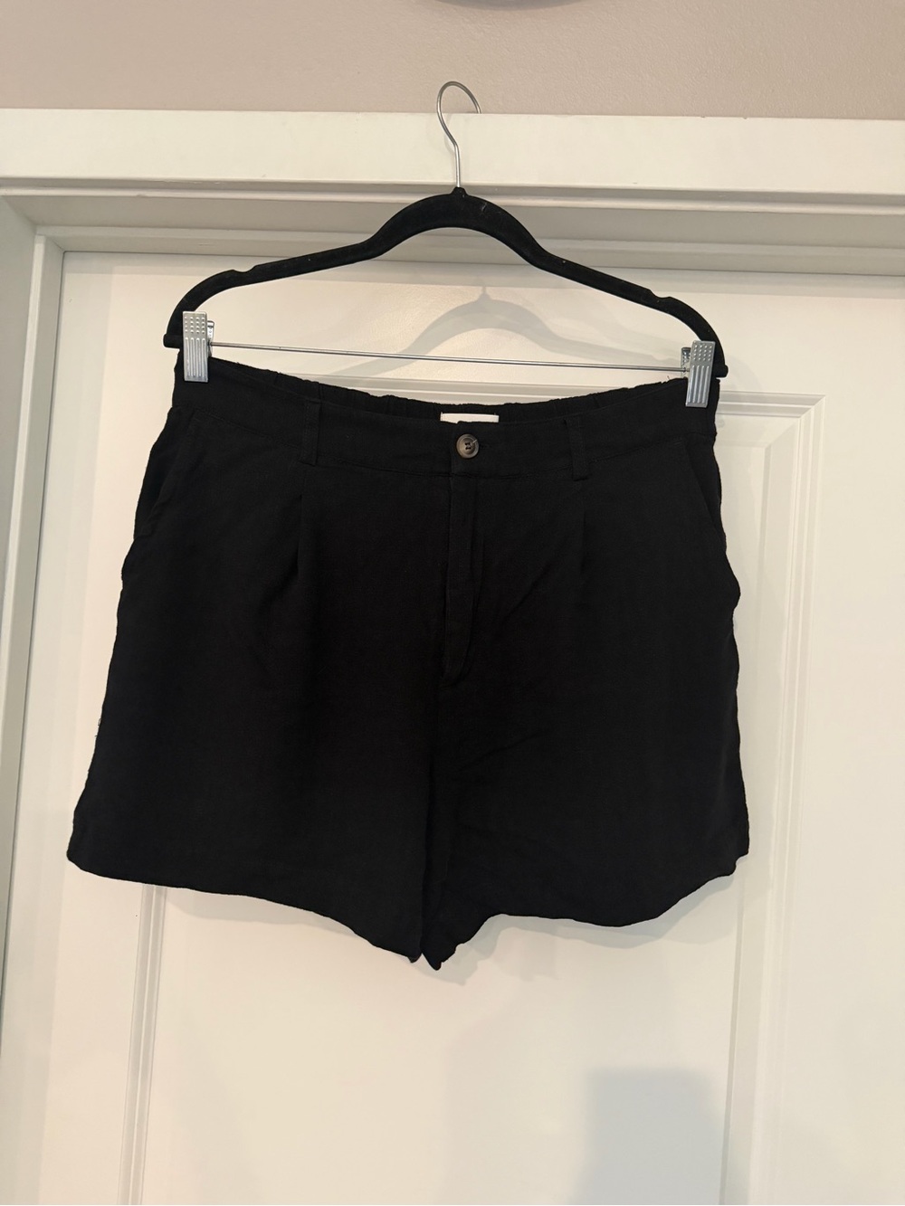 Be Cool Linen Shorts Size Large Black Side Pockets Flowy Comfortable Lightweight - Picture 3 of 10